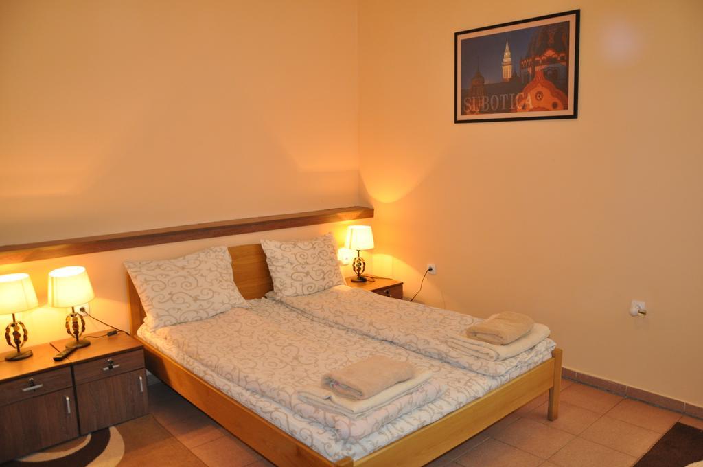 Guest House Best Food Subotica Ngoại thất bức ảnh