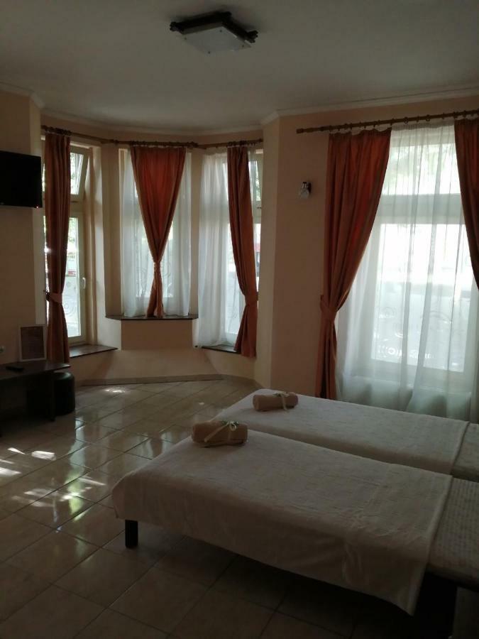 Guest House Best Food Subotica Ngoại thất bức ảnh